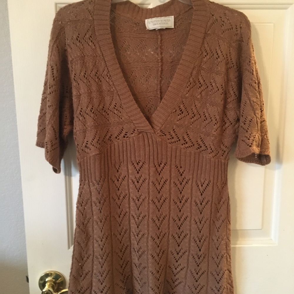 Cute overlay sweater - light brown / crocheted pattern